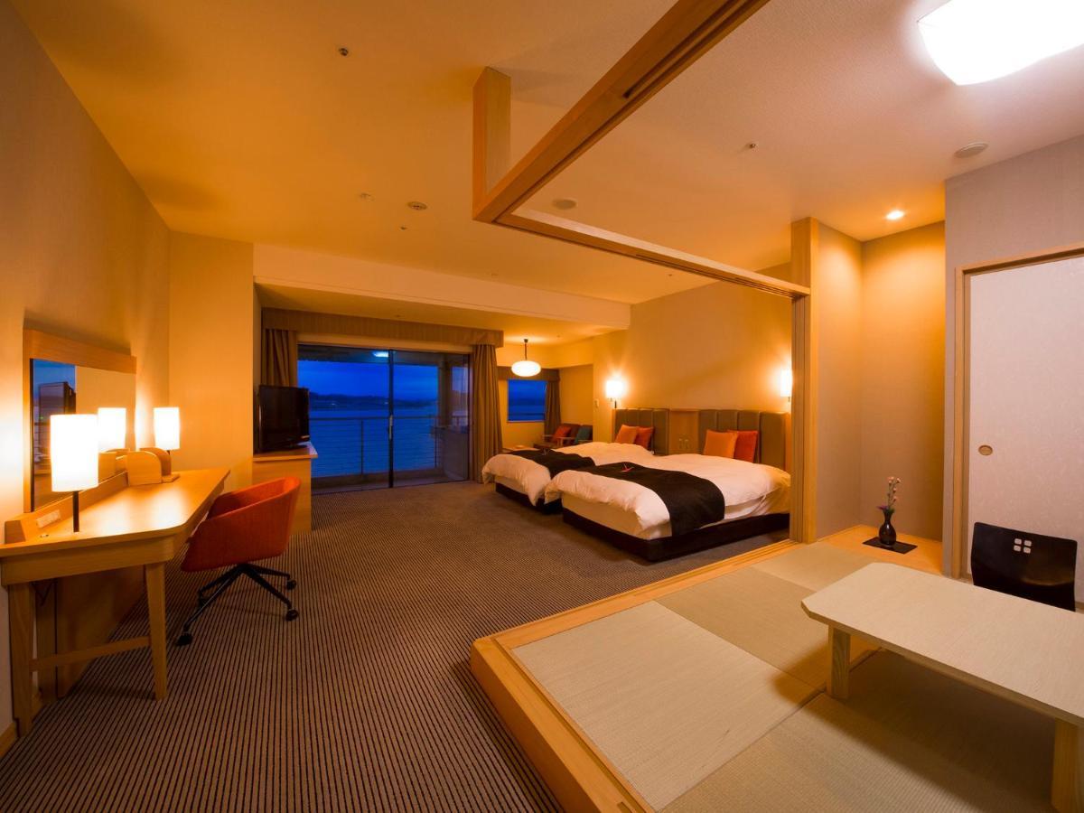 Apa Hotel & Resort Kaga Katayamazu Onsen Kasuikyo Kültér fotó