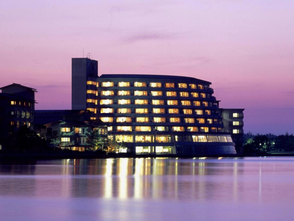 Apa Hotel & Resort Kaga Katayamazu Onsen Kasuikyo Kültér fotó