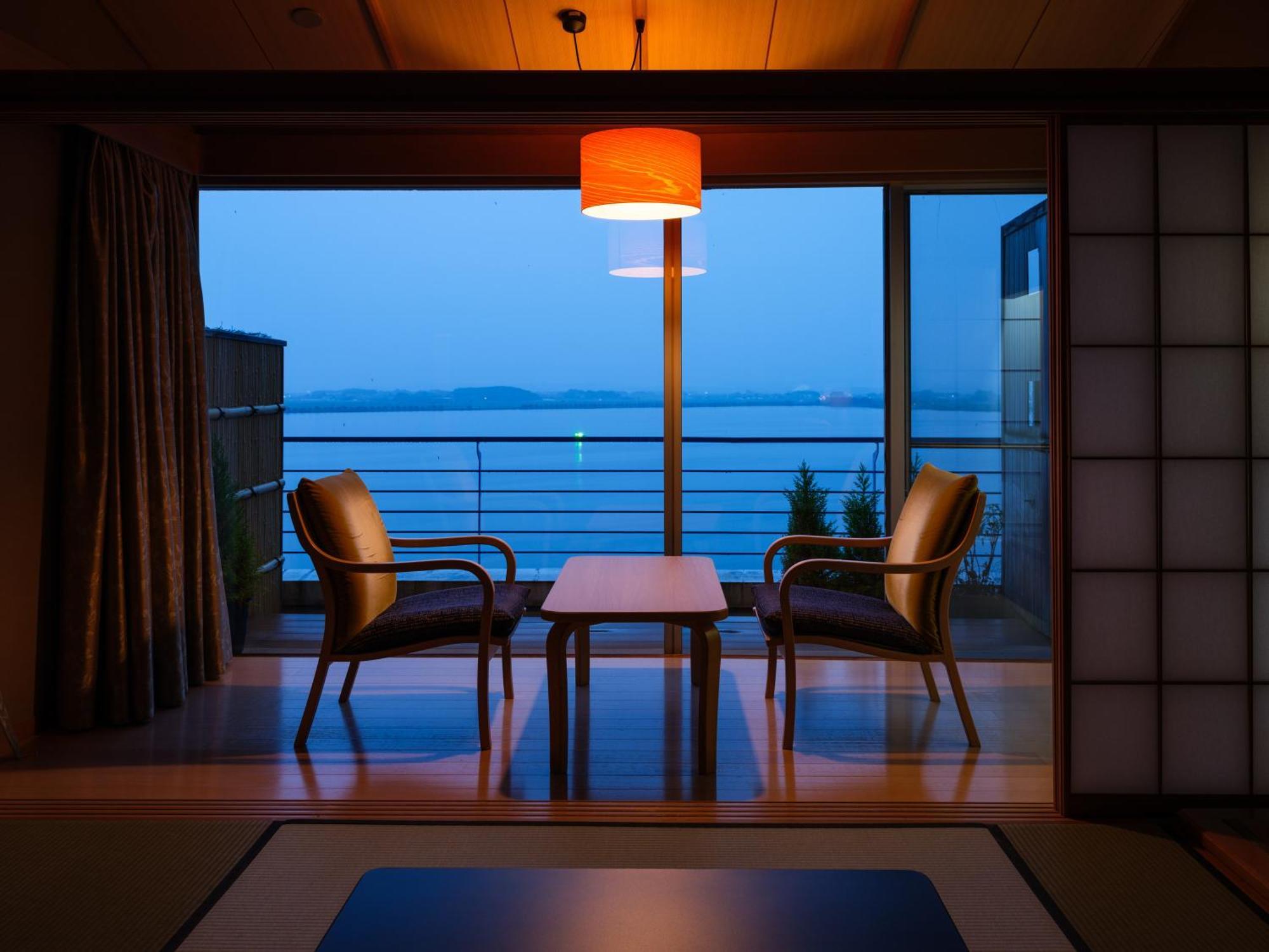 Apa Hotel & Resort Kaga Katayamazu Onsen Kasuikyo Kültér fotó
