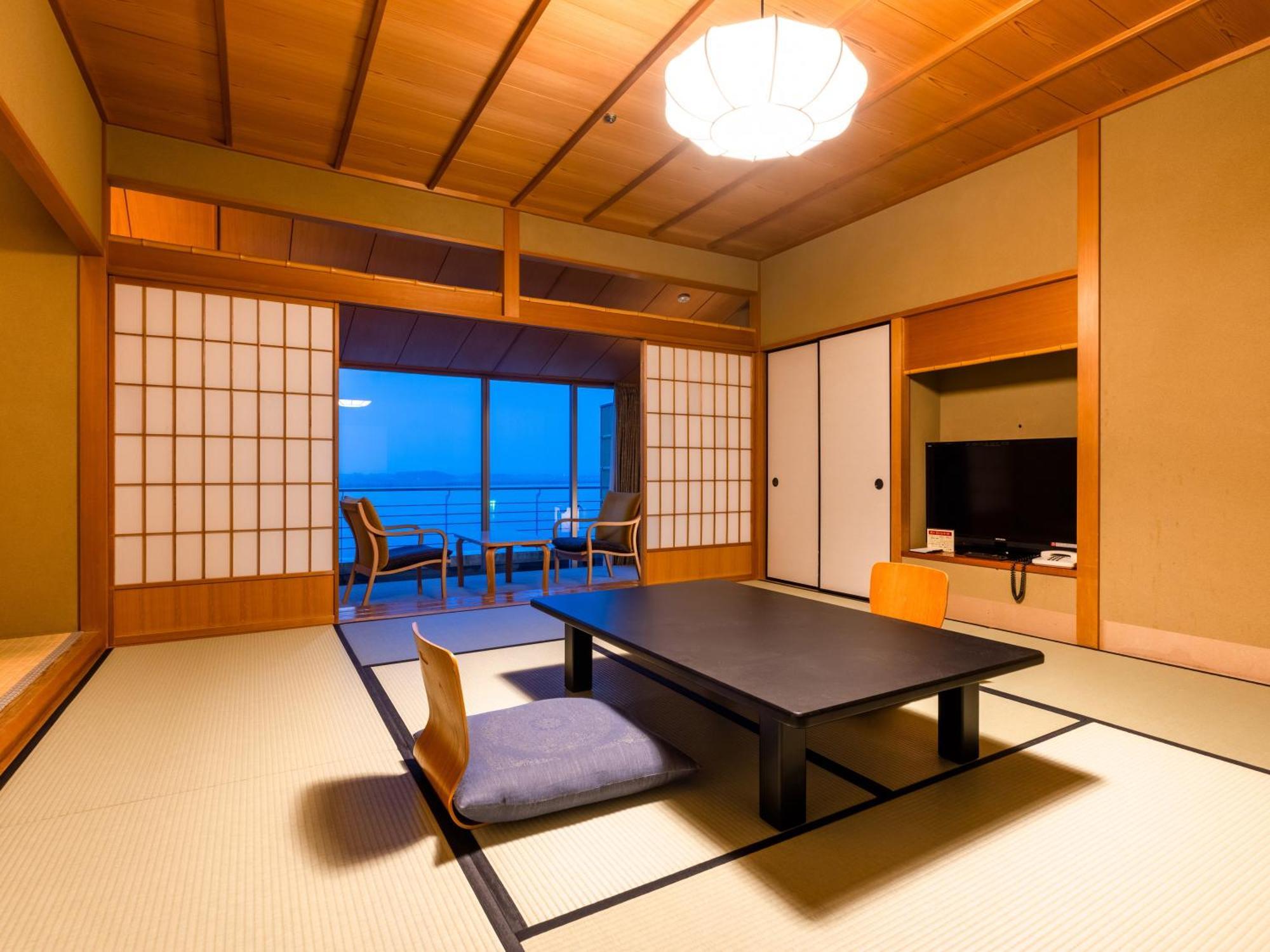 Apa Hotel & Resort Kaga Katayamazu Onsen Kasuikyo Kültér fotó