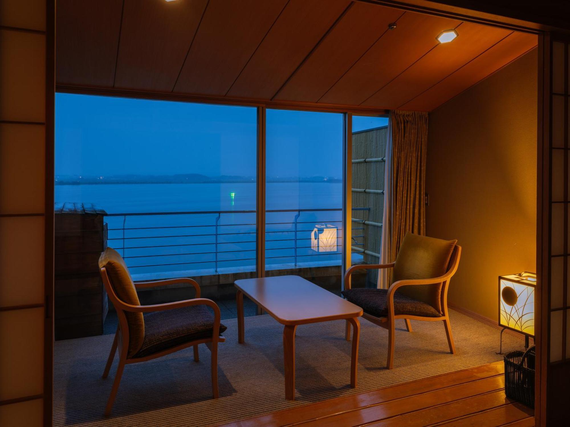 Apa Hotel & Resort Kaga Katayamazu Onsen Kasuikyo Kültér fotó