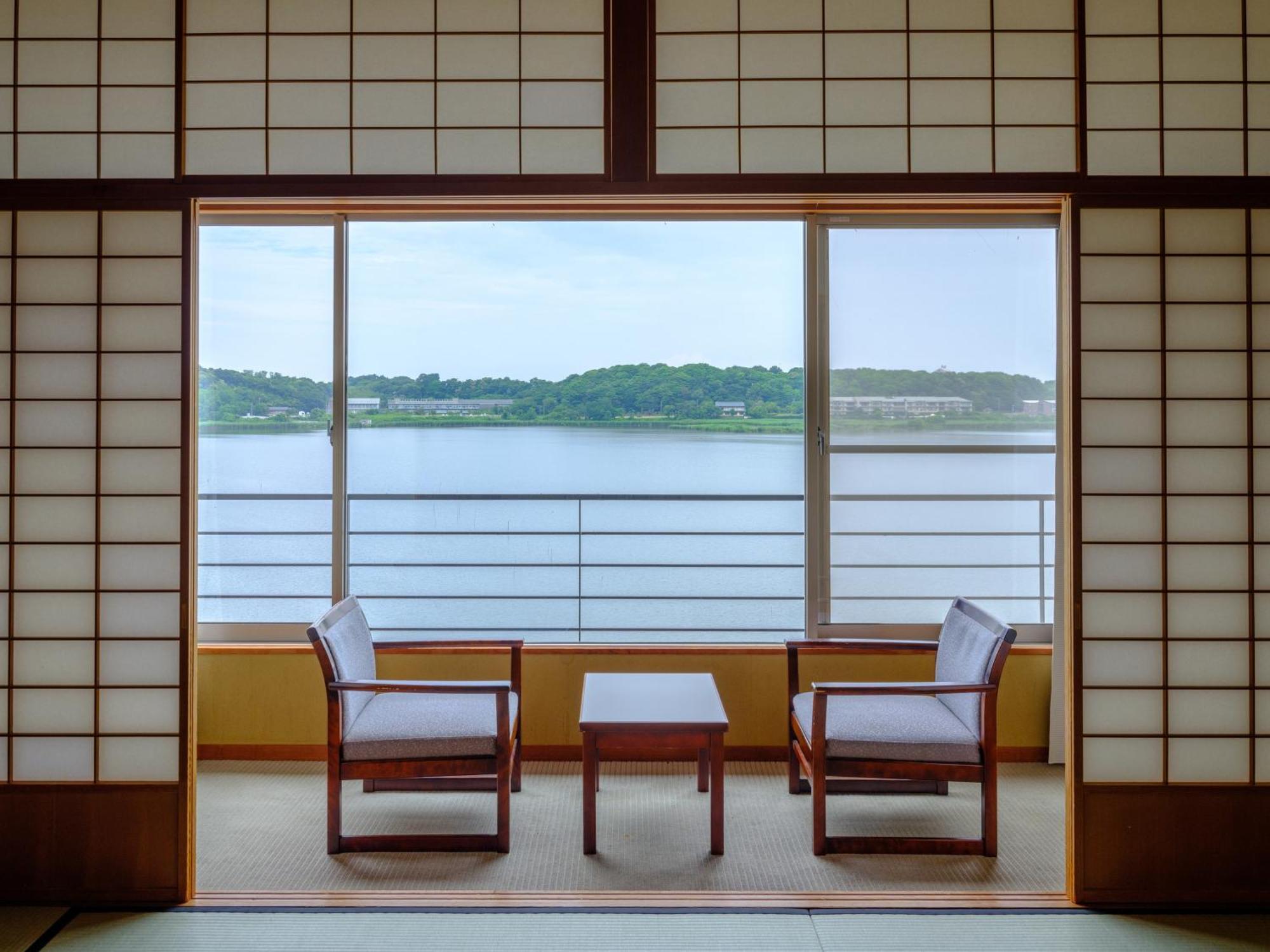 Apa Hotel & Resort Kaga Katayamazu Onsen Kasuikyo Kültér fotó